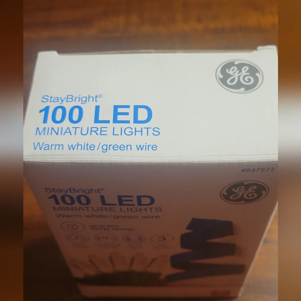 GE StayBright 100 LED Miniature Lights, Warm White New In Box